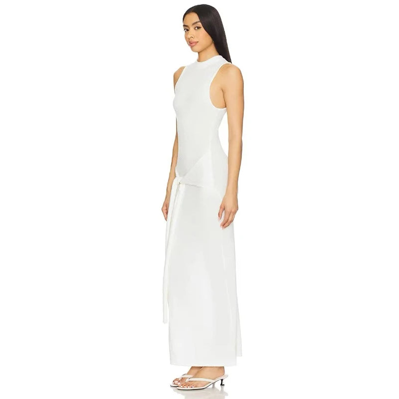 Velarve Women's White Round-Neck Sheath Dress